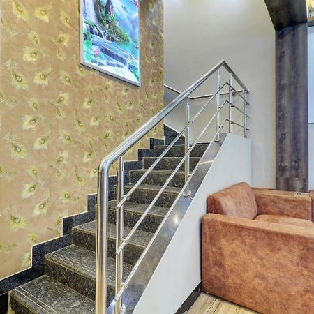 Hotel Blue Terminal Мумбаи Экстерьер фото